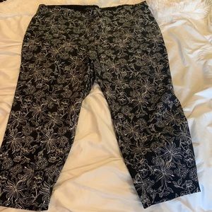 Black/white pull on pants Sz 20W
